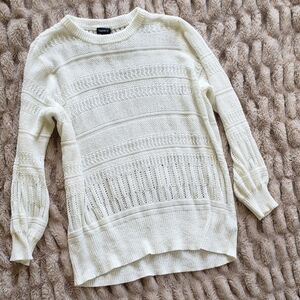 Size 3X TORRID pointelle balloon sleeve knit sweater